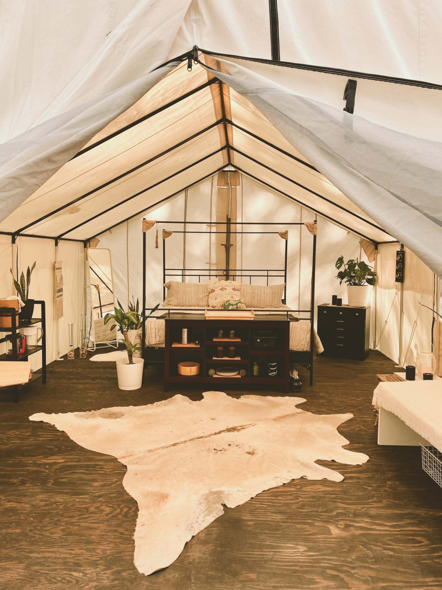 Wilderness Luxury Tent & Frame